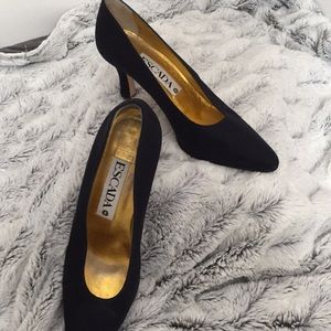 Elegant navy blue Escada pumps